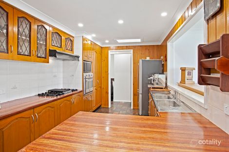 Property photo of 11 Hazel Close Berkeley Vale NSW 2261