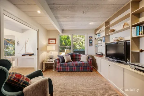 Property photo of 10 Point King Road Portsea VIC 3944