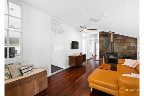 Property photo of 10 Robert Street Forest Hill QLD 4342