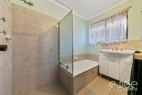 Property photo of 16 Holden Court Paralowie SA 5108