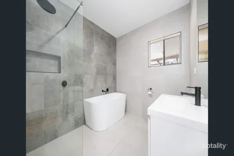 Property photo of 50 Carson Street Shepparton VIC 3630
