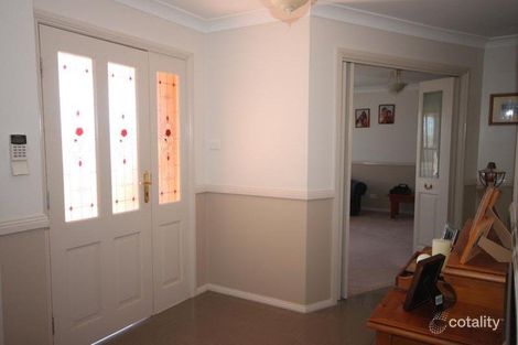 Property photo of 16 Minimbah Close Hillvue NSW 2340