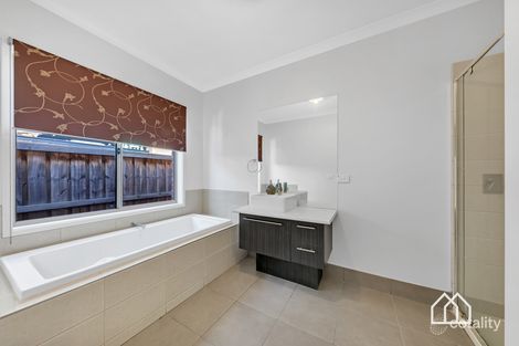Property photo of 11 Mango Crescent Mernda VIC 3754