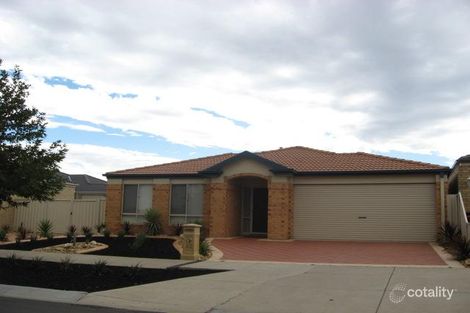 32 Hillcrest Dr, Hillside, VIC 3037