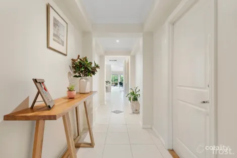 Property photo of 52 St Andrews Close Wallan VIC 3756