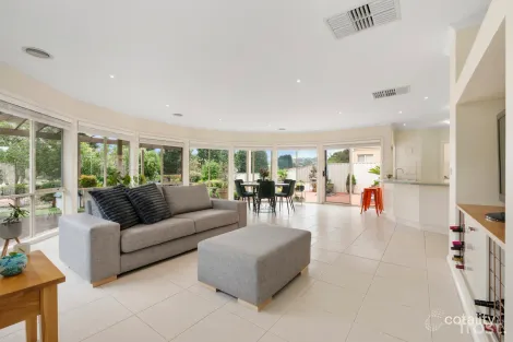 Property photo of 52 St Andrews Close Wallan VIC 3756