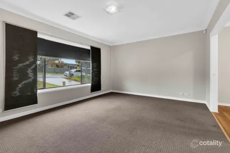 Property photo of 91 Eyre Crescent Valley View SA 5093