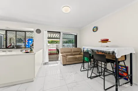 Property photo of 3 Calliope Street Runcorn QLD 4113