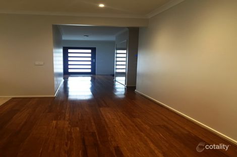 Property photo of 5 Mingay Close Truganina VIC 3029