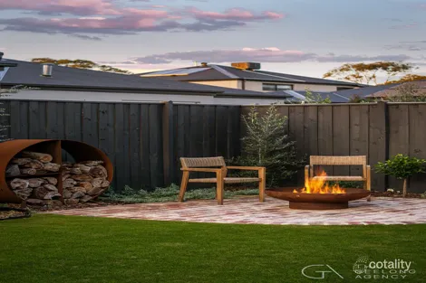 Property photo of 19 Vernal Circuit Mount Duneed VIC 3217