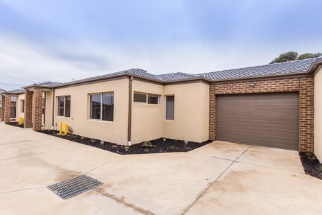 Property photo of 2/7 Adrian Circuit Tarneit VIC 3029