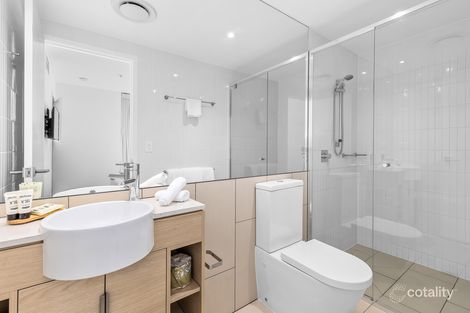 Property photo of 2702/2663 Gold Coast Highway Broadbeach QLD 4218