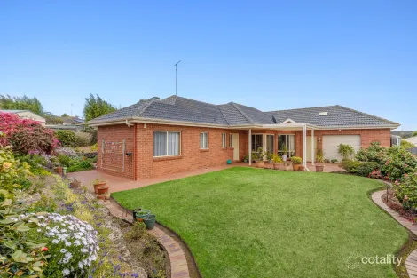 Property photo of 4 Banyan Court Waurn Ponds VIC 3216