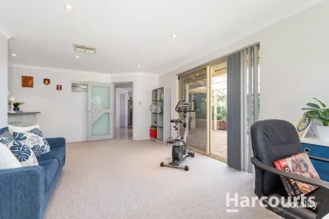 Property photo of 12 Marginata Place Wanneroo WA 6065
