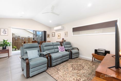 57/2 Island View Dr, Urangan, QLD 4655