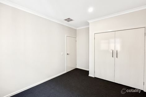 Property photo of 20 Moolort Crescent Eynesbury VIC 3338