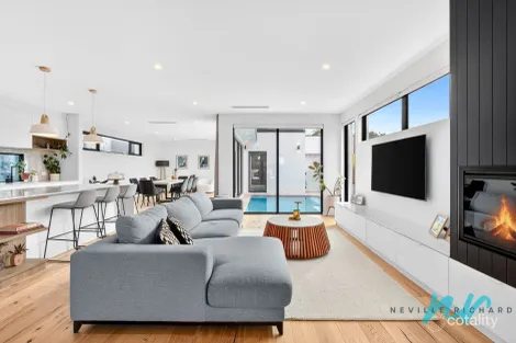 Property photo of 31 Mainsail Drive St Leonards VIC 3223