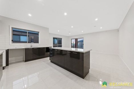 Property photo of 70 Oldbridge Boulevard Weir Views VIC 3338