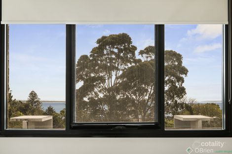 Property photo of 21/9-11 Bass Avenue Cowes VIC 3922