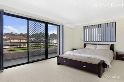 Property photo of 5 Harraden Drive West Hoxton NSW 2171