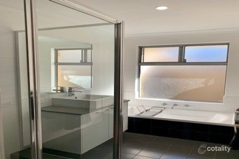 Property photo of 2 Grasstree Lane Success WA 6164