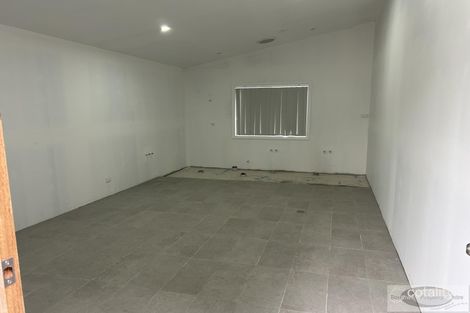 Property photo of 11 Canidius Street Rosemeadow NSW 2560