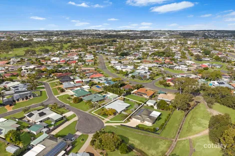 5 Magpie Ct, Eli Waters, QLD 4655