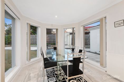 Property photo of 9 Fleming Close Endeavour Hills VIC 3802