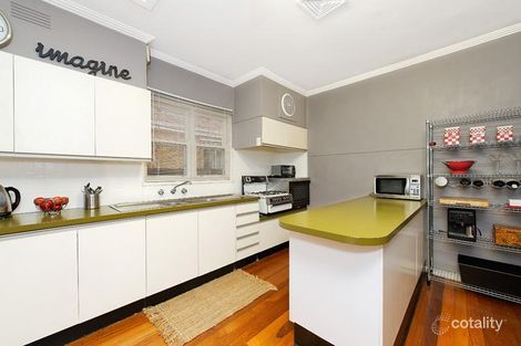 Property photo of 9 Small Road Bentleigh VIC 3204