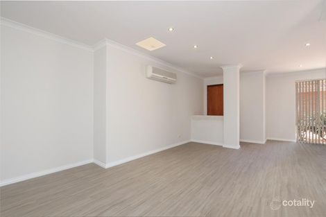 Property photo of 21/9-11 Mallard Way Cannington WA 6107