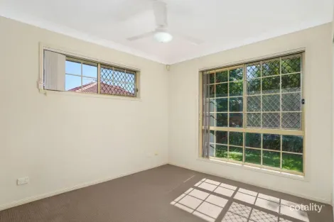 Property photo of 18 Sester Place Runcorn QLD 4113