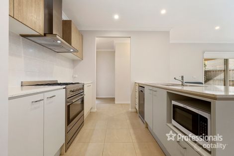 Property photo of 12 Cygnet Avenue Werribee VIC 3030