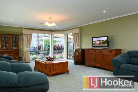 Property photo of 7 Wenlock Court Narre Warren South VIC 3805