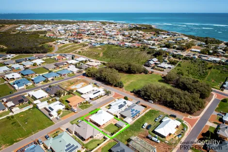Property photo of 3 Angler Parade Drummond Cove WA 6532