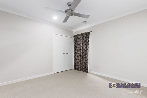 Property photo of 19 Ferdinand Drive Clyde North VIC 3978