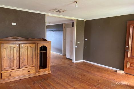 Property photo of 38 Parkinson Crescent Griffith NSW 2680