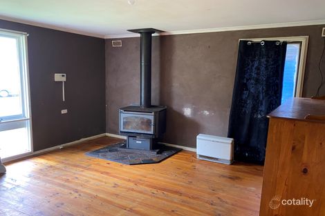 Property photo of 38 Parkinson Crescent Griffith NSW 2680