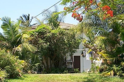 25 Livingstone Lane, Cooee Bay, QLD 4703