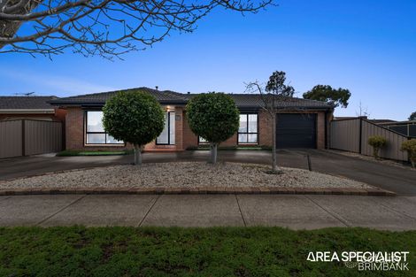 51 MEADOWBANK DR, SUNSHINE NORTH, VIC 3020