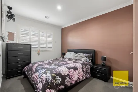 Property photo of 32 Tannin Way Waurn Ponds VIC 3216