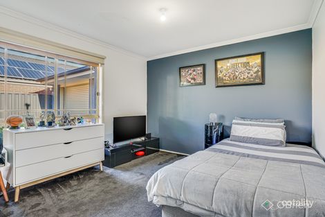 Property photo of 51 Klippel Way Caroline Springs VIC 3023