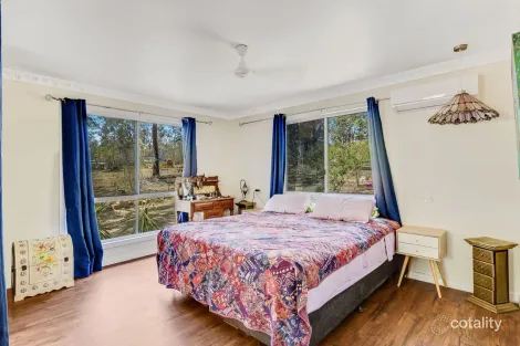 Property photo of 102 Milora Road Upper Lockyer QLD 4352