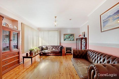 Property photo of 31 Pinaroo Crescent Bradbury NSW 2560