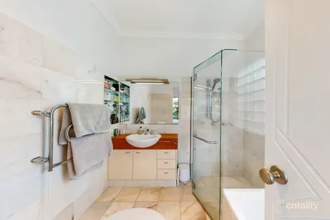 Property photo of 2/11 Hilton Esplanade Tewantin QLD 4565