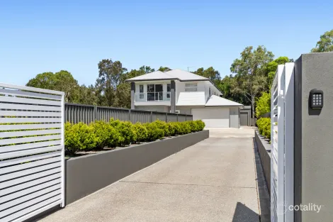Property photo of 6 Ocean Place Beachmere QLD 4510