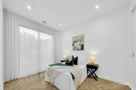 Property photo of 2 Hawksburn Place Mickleham VIC 3064