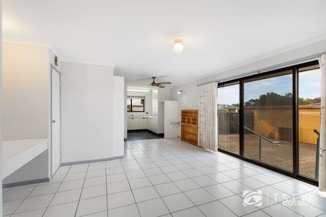 Property photo of 24 Nabilla Crescent Strathdale VIC 3550