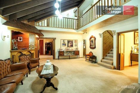 Property photo of 10 Capri Court Westmeadows VIC 3049