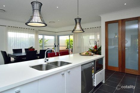 Property photo of 4 Miskin Way Deebing Heights QLD 4306