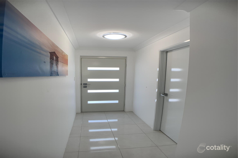 Property photo of 44 Azure Way Dayton WA 6055